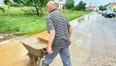 Nach der Flut kommt das große Aufräumen. Unterstützung ist im Bezirk Oberwart auch vom Bundesheer angekündigt. (Bild: Christian Schulter)