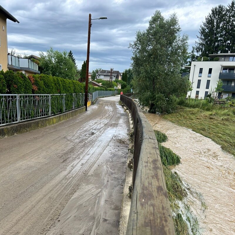 Bilder der Verwüstung in Graz-Andritz. (Bild: Marcus Stoimaier)