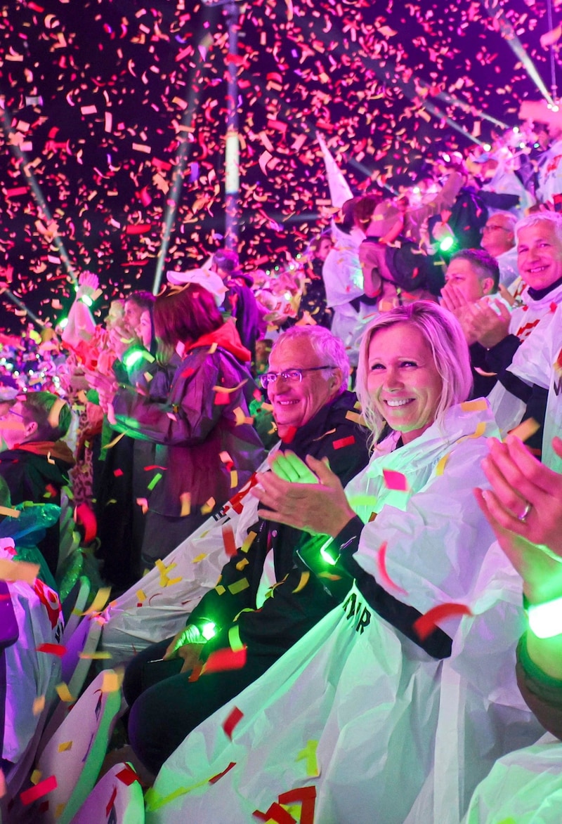 Trotz durchwachsenem Wetter war die Stimmung am Samstag bei den Fans super. (Bild: Pressefoto Scharinger © Beckmann)