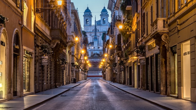 Via Condotti in Rome is one of the most prestigious shopping streets in the world. (Bild: stock.adobe)