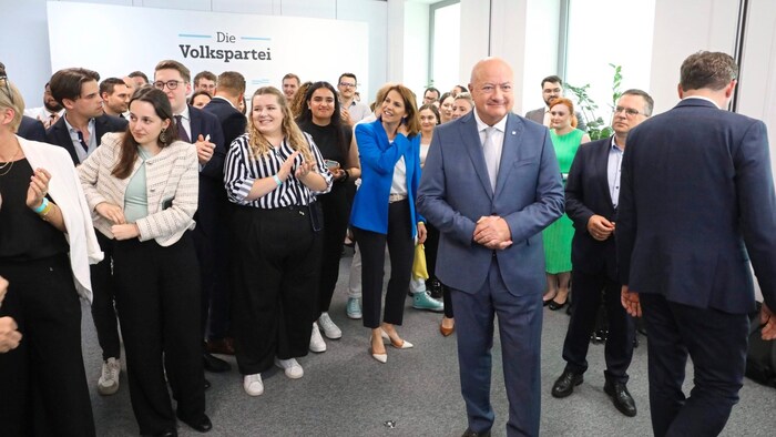Stimmungsbilder aus der ÖVP-Parteizentrale