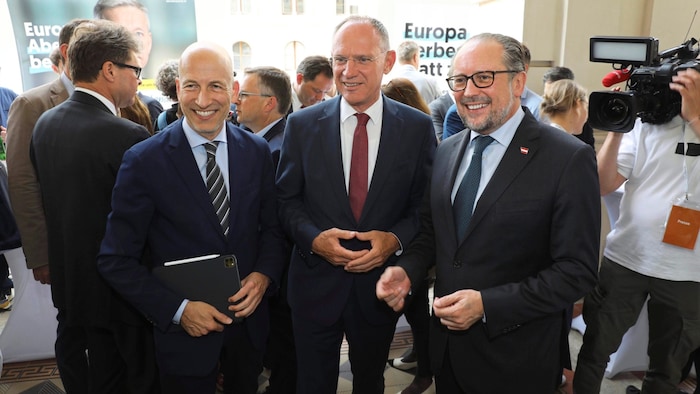 Stimmungsbilder aus der ÖVP-Parteizentrale