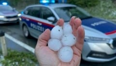 Golfballgroße Hagelkörner in Söll (Bild: ZOOM Tirol)