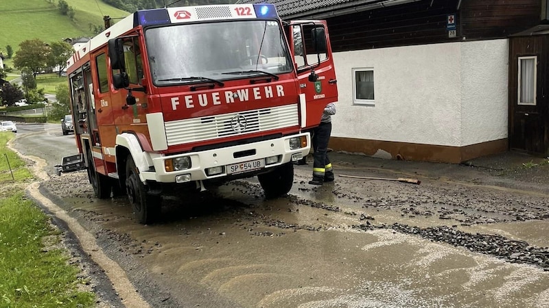 Zu mehreren Einsätzen wurde die FF Mörtschach am 9. Juni nach dem Starkregen alarmiert. (Bild: FF Mörtschach)