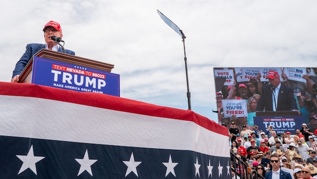 Trump Nevadában (Bild: APA Pool/APA/Getty Images via AFP/GETTY IMAGES/Brandon Bell)