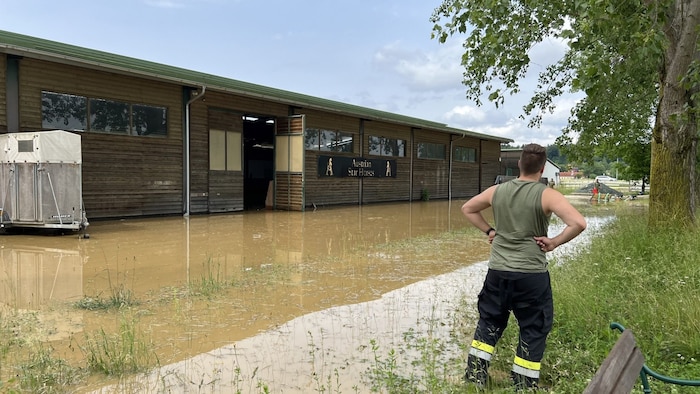 In Bad Blumau wurde ein Reitstall überflutet