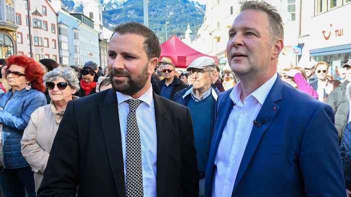 Tirols SPÖ-Landeschef Georg Dornauer (li.) mit dem roten Bundesparteichef Andreas Babler