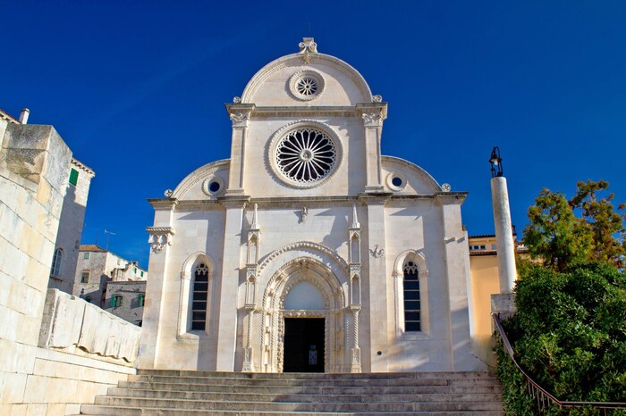 Das Kronjuwel von Šibenik ist die zum UNESCO-Weltkulturerbe gehörende Kathedrale des Heiligen ...