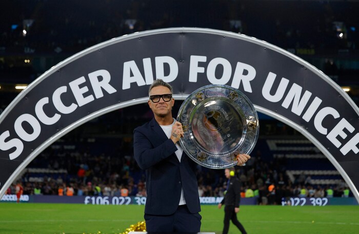 Az énekes 2006 óta gyűjt pénzt az Unicef számára.