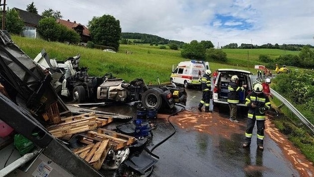 Tragischer Unfall bei Neumarkt (Bild: FF Neumarkt)