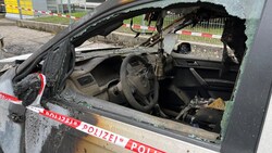 Eines der fünf ausgebrannten Autos.