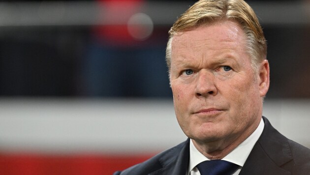 Ronald Koeman taunts his former club. (Bild: AFP/APA/JOHN THYS)