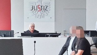 Die Angeklagten schienen den Prozess in Eisenstadt nur bedingt ernst zu nehmen. Zwei Menschen ...