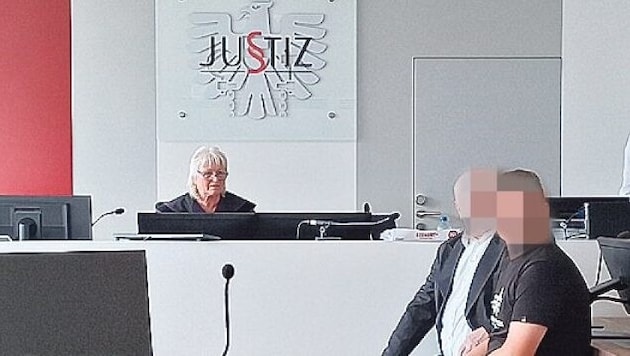 The defendants only seemed to take the trial in Eisenstadt seriously to a limited extent. Two people lost their lives due to their negligence. (Bild: HS)