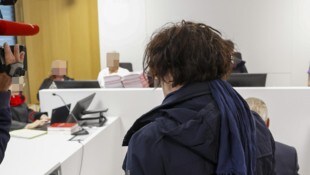 Die Angeklagte am Dienstag im Saal 101 des Landesgerichtes