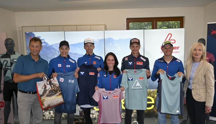 Leodolter, Seidl, Hayböck, Hayböck, Seifriedsberger, Huber, Vermeulen und Stadlober (v. l.) mit ...