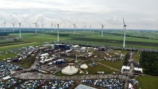 Seit Dienstag füllt sich das Festivalgelände mit Fans. Die Anreise geht heute, Mittwoch, voll ...