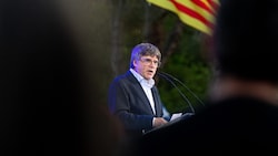 Carles Puigdemont, der umtriebige Separatist, könnte nach Spanien zurückkehren. (Bild: APA/AFP/Matthieu RONDEL)