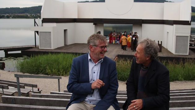 Seebühnen-Chef Franz Hillerzeder mit Regisseur Gerard Es (v.l.) (Bild: Tröster Andreas)