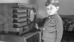 Das Radio begeisterte Groß und Klein (Bild: Foto Blaschka/Multimediale Sammlungen)
