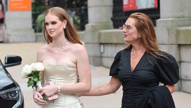 Brooke Shields láthatóan büszke volt lányára, Grierre.