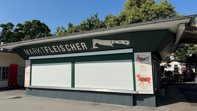 Die Rollläden sind unten, die Marktfleischer-Koje ist seit über einer Woche zu. (Bild: MaRu)