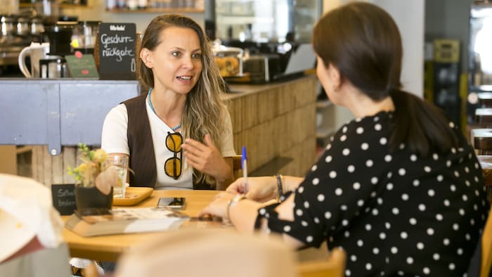 Müni in conversation with "Krone".