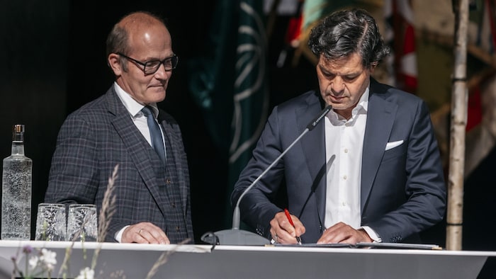 Bezirkshauptmann Herbert Burtscher trug bei der Angelobung ein Gedicht vor.