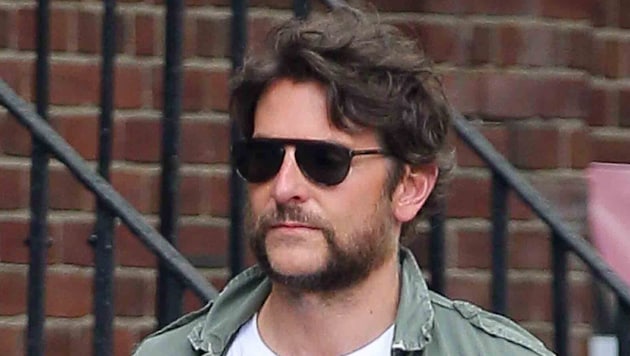 Bradley Cooper sports a new beard style, creating mystery. (Bild: Photo Press Service/www.PPS.at)