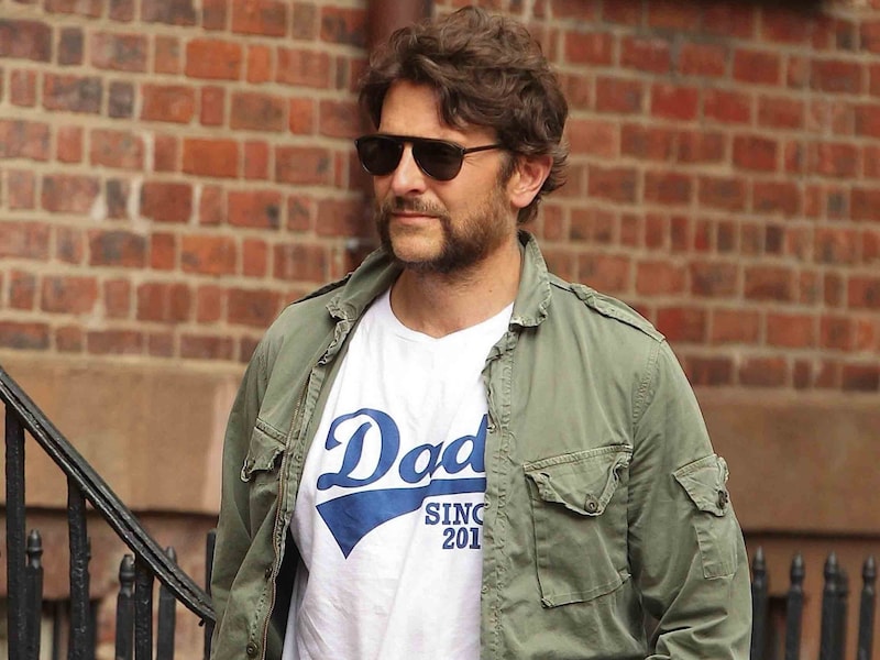 Bradley Cooper with a new beard hairstyle ... (Bild: Photo Press Service/www.PPS.at)