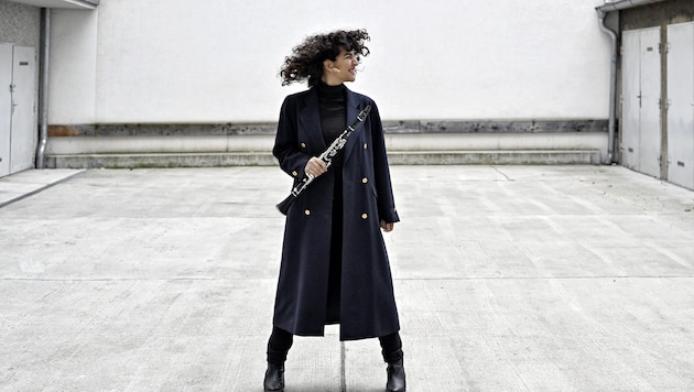 The Iranian clarinettist Mona Matbou Riahi is coming to Saalfelden. (Bild: Nina Strasser)