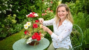 Patrizia Haslinger weiß, wie man Rosen behandelt. (Bild: Markus Wenzel)