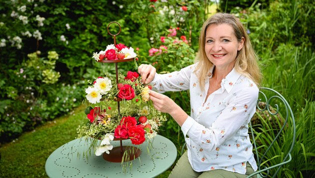 Patrizia Haslinger weiß, wie man Rosen behandelt. (Bild: Markus Wenzel)