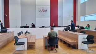 Eine Freundin der damals 13-Jährigen brachte den Fall ins Rollen. Letzterer schien der Prozess ...