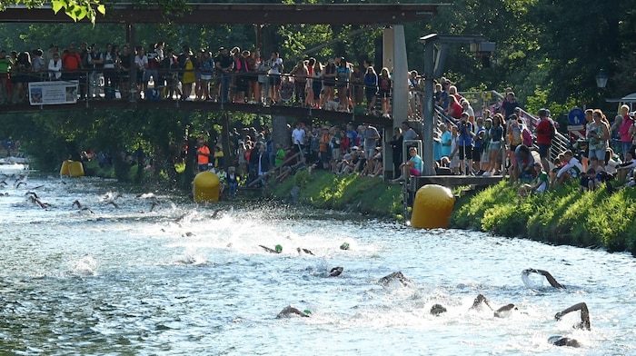 An der Schwimmstrecke werden wieder zahlreiche Zuseher erwartet.