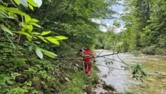 Einsatzkräfte suchten zunächst stundenlang nach der 48-Jährigen. (Bild: ÖWR LV OÖ)