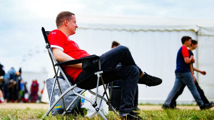 Besucher am Festivalgelände