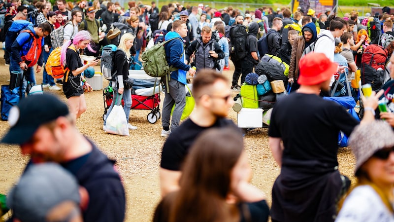 Bis Sonntag werden 200.000 Festivalgäste erwartet. (Bild: APA/Eva Manhart)