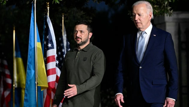 From the left: Ukrainian President Volodymyr Selenskyj and US President Joe Biden (Bild: APA/AFP/Mandel NGAN)