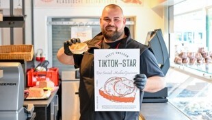 Denis Dobric, der neue Fleischer am Linzer Südbahnhofmarkt. (Bild: Dostal Harald)