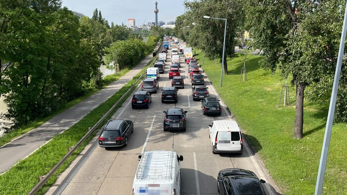 Bis zur Nordbrücke reichte der Stau zurück.