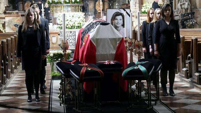 Österreich nimmt Abschied von der am 3. Juni überraschend verstorbenen Ex-Kanzlerin Brigitte ...