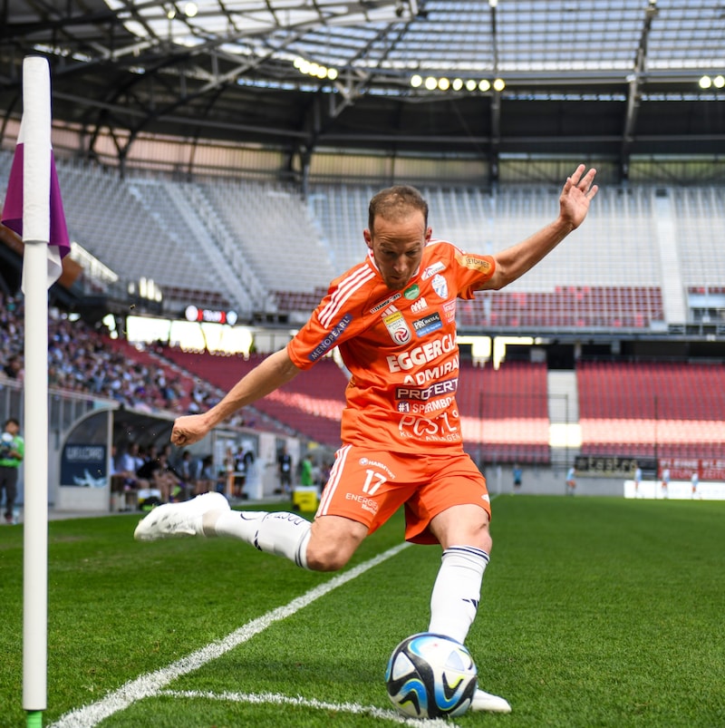 Treibach, KAC and Velden are vying for Hartberg's Mario Kröpfl. (Bild: GEPA/GEPA pictures)