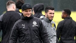 Nuri Sahin, bislang Co-Trainer von Edin Terzic, steigt als Cheftrainer auf. (Bild: APA/AFP/LEON KUEGELER)