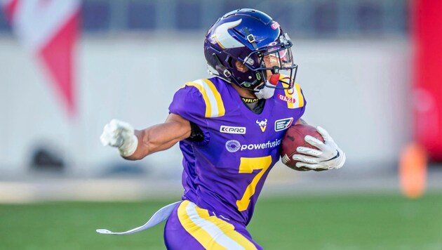 Exavier Edwards prallt mit den Vienna Vikings am Samstag auf Berlin. (Bild: Hannes Jirgal)