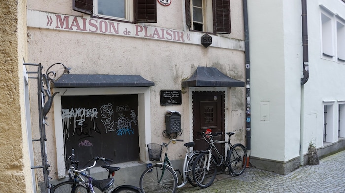 Das ehemalige Bordell – mit Eingängen von Imbergstraße und Steingasse.