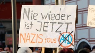 Können Demonstrationen den Vormarsch rechtsextremer Strömungen stoppen? (Bild: www.viennareport.at)