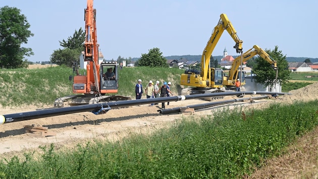 Parallel zur WAG-Loop-Gasleitung im Mühlviertel könnte eine 110-kv-Erdkabelleitung verlegt werden, meinen die Neos. (Bild: Gas Connect Austria (GCA))