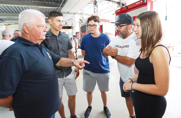 Der Fluss riss sie fast selber mit, als sie zwei Steirer bargen: Wolfgang Vigneron, Lukas ...
