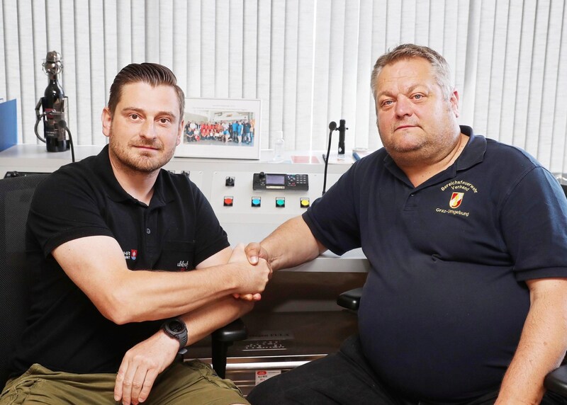 Ohne Teamwork funktioniert nichts: Andreas Reiter und Rene Rieger (links), Kommandanten der beiden Feuerwehren Deutschfeistritz und Übelbach. (Bild: Jürgen Radspieler)